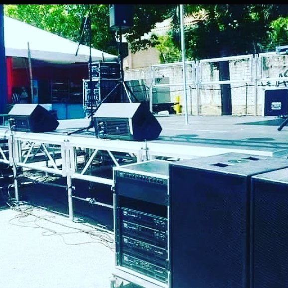 ZeroloPlanner's tweet photo. Hacemos de tu evento social o corporativo una divertida experiencia, superando tus expectativas #sonidoprofesional #innovación #responsabilidad #pistaled #mueblesled #iluminación #musica #Dyabu #protocolo #eventos #eventplanner #weddingplanner #ZeroloPlanner. https://t.co/qHJCzZinMz