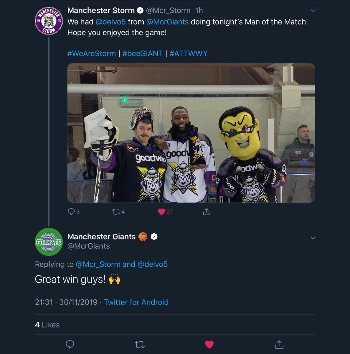 Mcr_Storm_LJ's tweet photo. Anyone else getting nostalgic seeing @Mcr_Storm &amp; @McrGiants together again? Great to see you at the game @delvo5!

#IfThe90sCouldTweet 
#ArenaDays 
#WeAreStorm 
#beeGIANT 

🏒😎🏀 https://t.co/nw24OG7Sqh