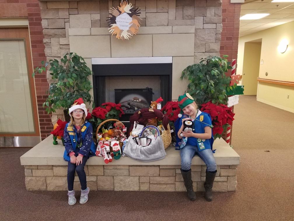 troop5483's tweet photo. @VeteranBaskets Daisy Scouts baskets for Veterans at Eastern Nebraska Veterans Home https://t.co/ob85q2fDgS