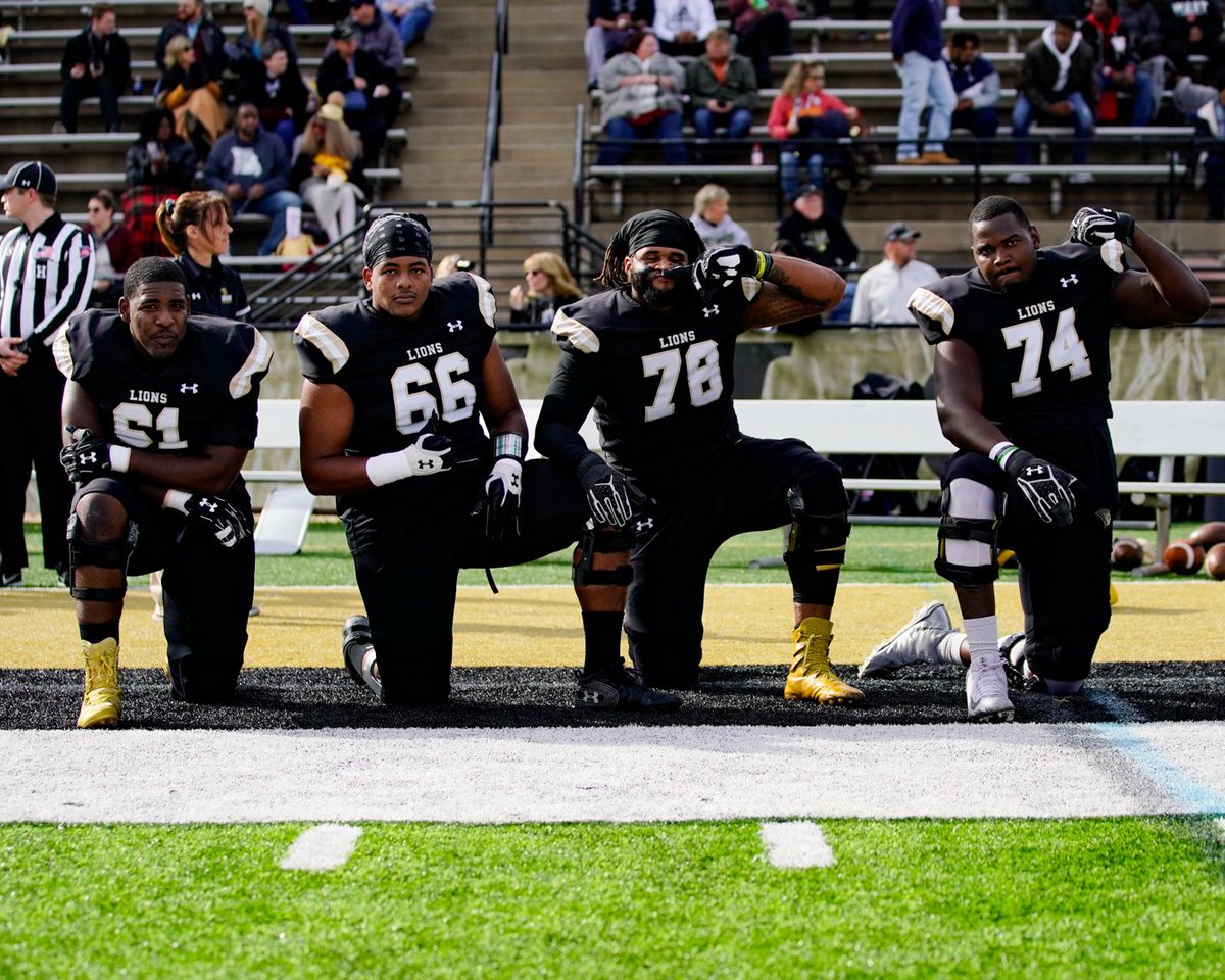 greeNNN75's tweet photo. Blessed to be apart of a brotherhood this special 
Thank you @LindenwoodFB https://t.co/plLz3cnEwz
