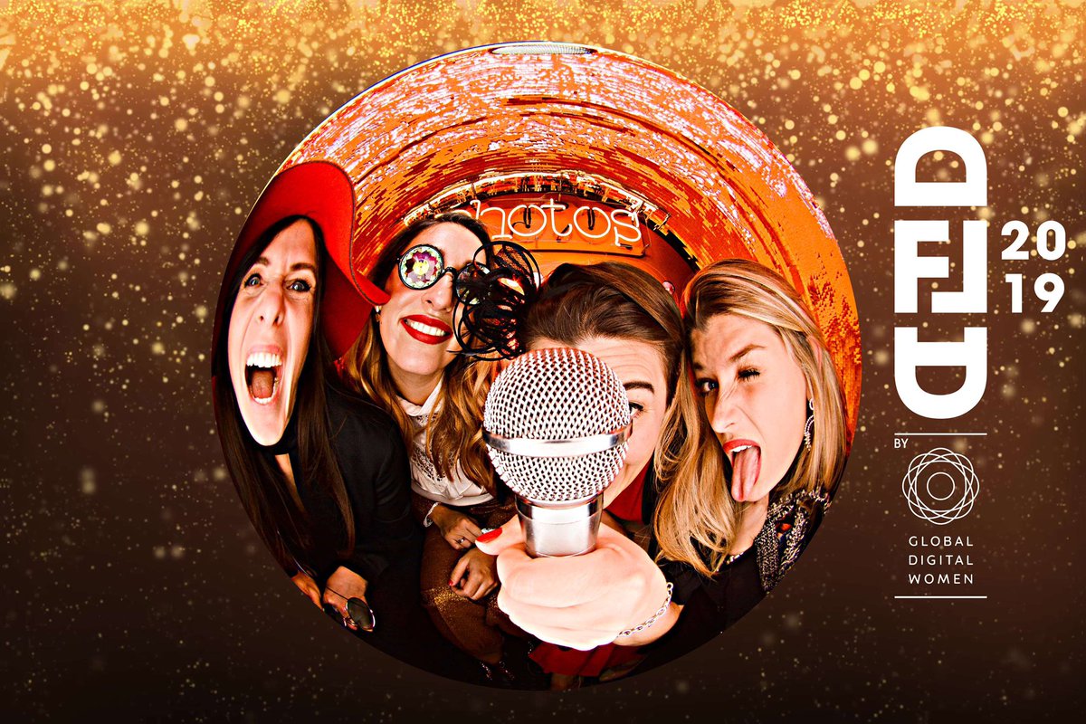 Picture perfect 📸❤️ #dfla19 <a href="/DanielaHorn/">Daniela Horn</a> <a href="/TijenOnaran/">Tijen Onaran</a> <a href="/LaraSchnagl/">Lara Schnagl</a> #ichmachblau