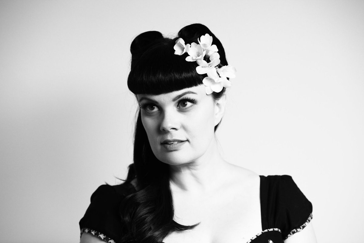 Love the music of #TheBrokenwoodMysteries? The soundtrack for season six, including music by country star <a href="/tamineilson/">Tami Neilson</a> and a haunting cover of 'The Banks of the Ohio' by <a href="/MsEStephens/">Esther Stephens</a>, is now available on Spotify: open.spotify.com/album/4vJ98oLN… Apple Music: music.apple.com/nz/album/broke…...