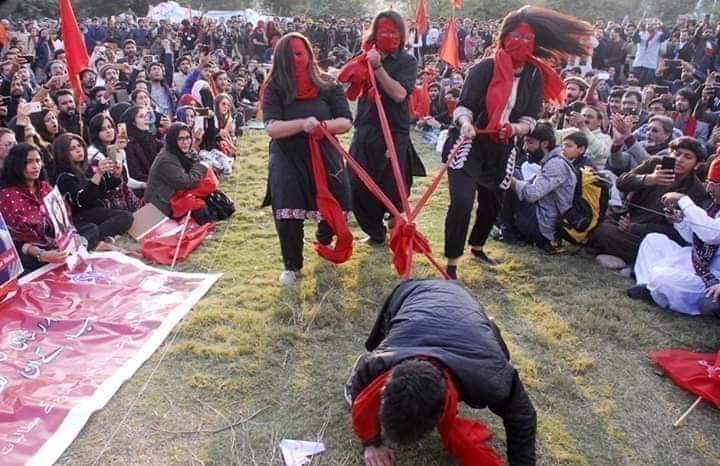 UmarGorsi11's tweet photo. Feminist attack on pakistan, but pakistan know how to respond. We condemn such action on the name of freedom, Khalafat is also broken on the name of freedom, which freedom you want??? We already have pak sar zameen🇵🇰🇵🇰
#Wisepakistan
#Standupforhaq
#RIPHumanity
#StudentUnions https://t.co/QVOlHflaOQ