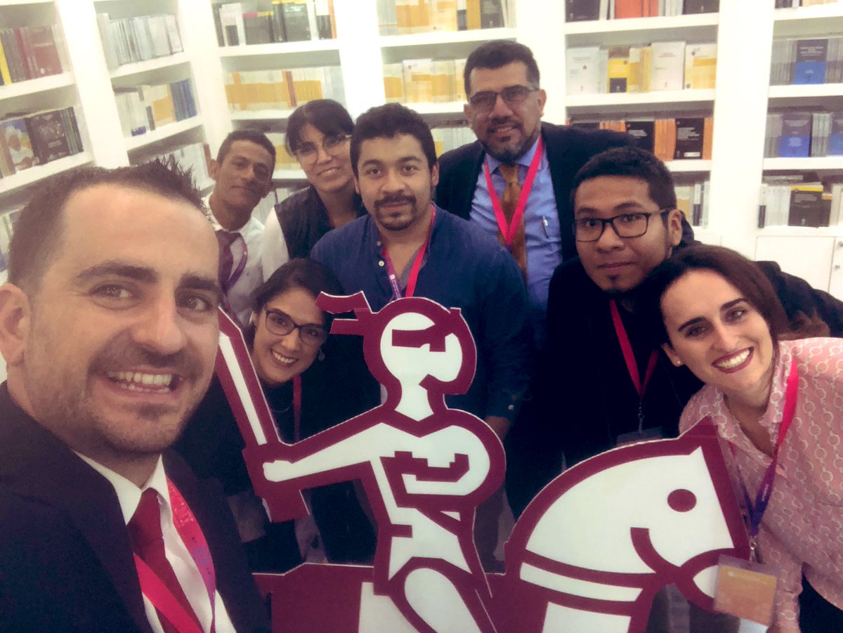 Equipazo de <a href="/Tirantmexico/">Tirant México</a> en <a href="/FILGuadalajara/">FIL Guadalajara</a>