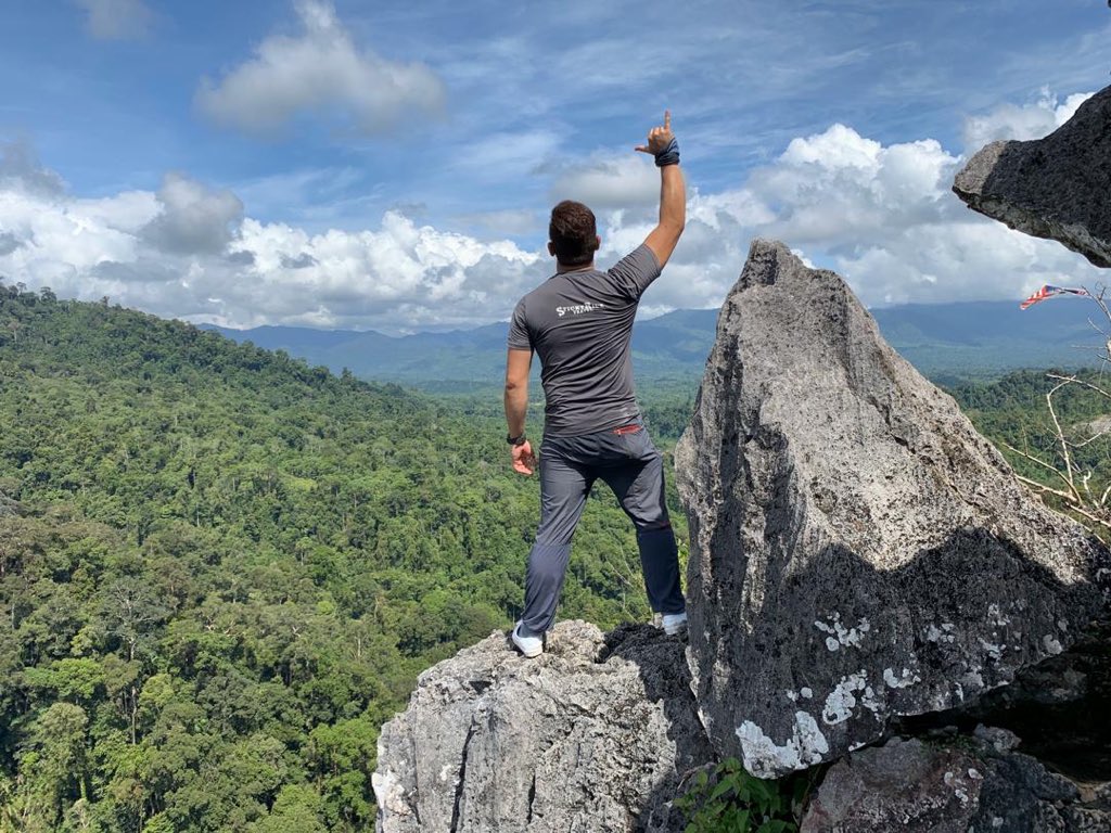 Dean Jais tweet media