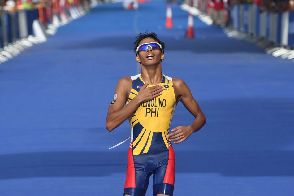 Erljaaaaan's tweet photo. Congrats John Rambo Chicano First Gold for Phillipines 🇵🇭

#WeWinAsOne #Philippines #SEAGames2019ُ #30thSEAGAMES  #30thSEAGames2019 https://t.co/J3ll874Mf6