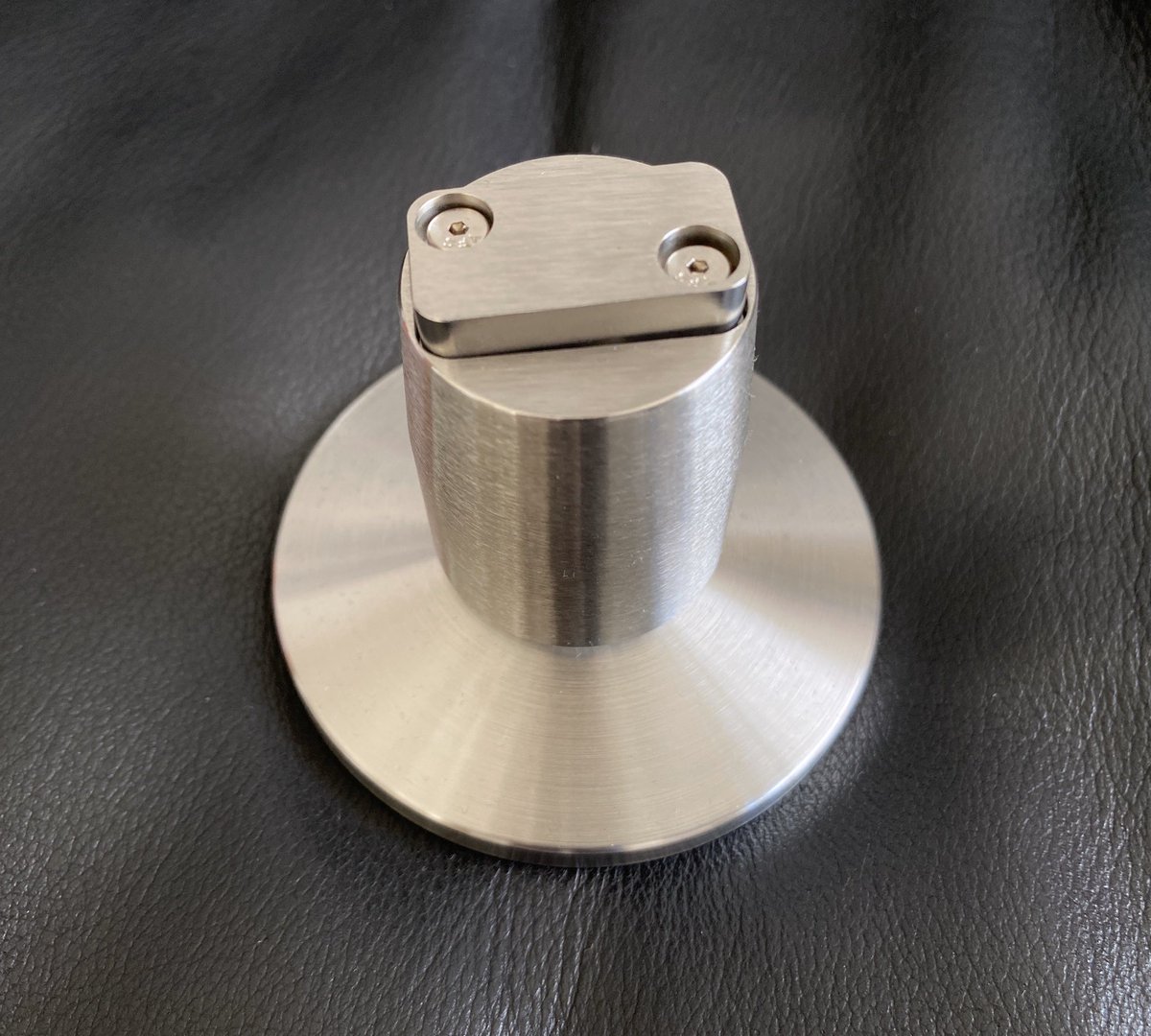 Absolute_Hi_End's tweet image. New Stillpoints Ultra 2 with Base #stillpoints #stillpointsultra2 #isolationfeet #antivibration #audiotweaks