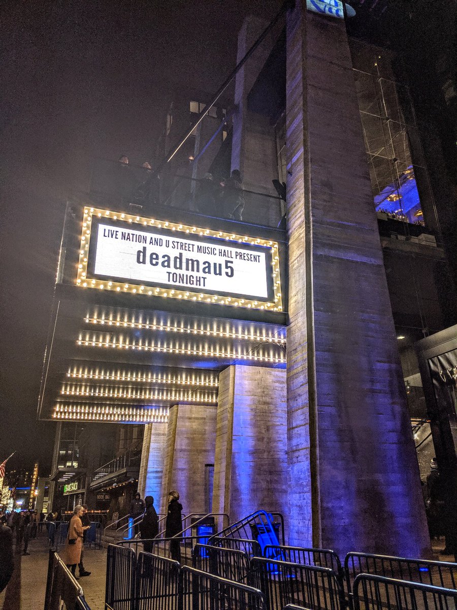 CommandoTechno's tweet image. Deadmau5???  DEADMAU5!!!!