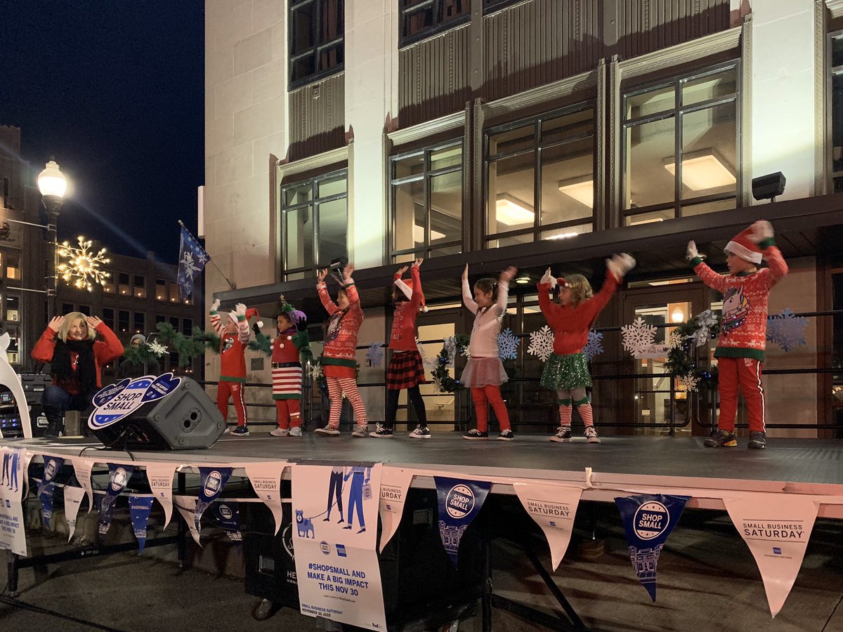 buhlclub's tweet image. @CityofSharonPA1 Night of Lights! 
Thank you to our dance students who performed tonight! 🎄