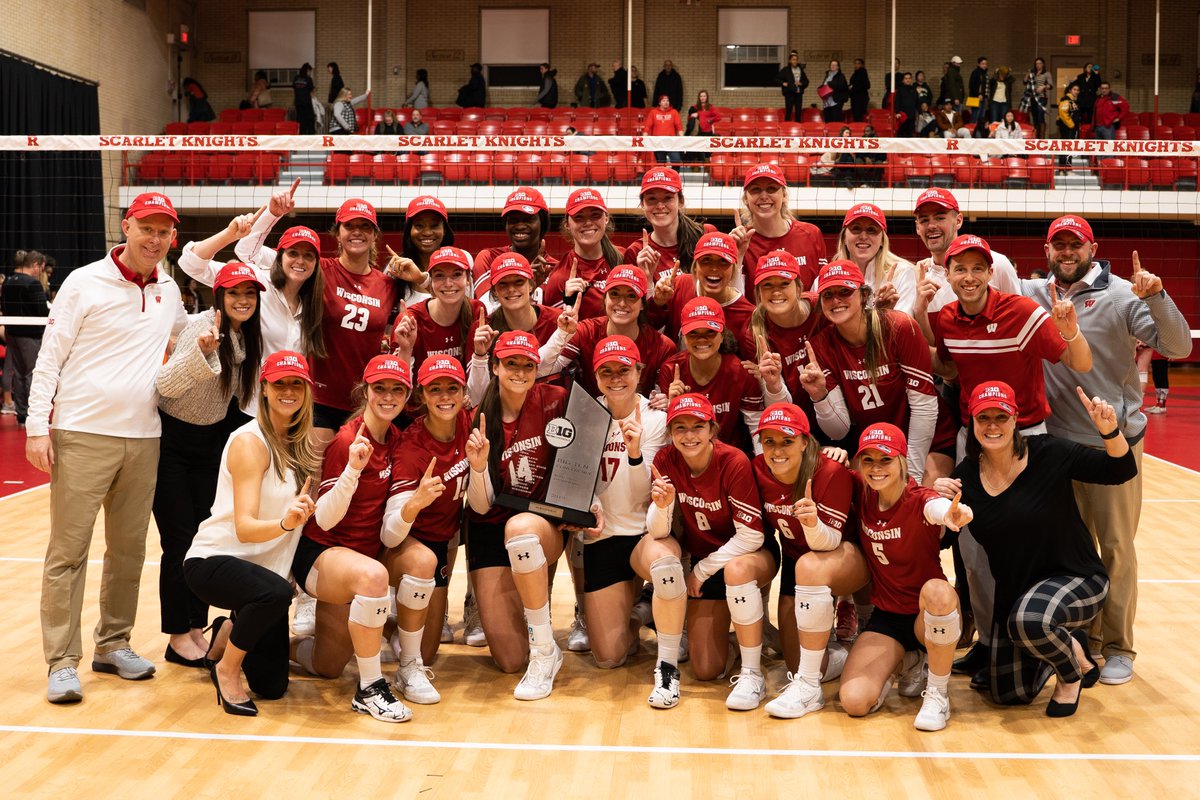 Wisconsin Volleyball tweet media