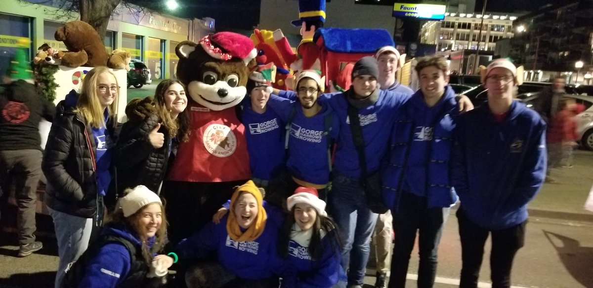 On behalf of the <a href="/RowGorgeNarrows/">Gorge Narrows Rowing</a> crew thank you <a href="/CFAXsantas/">CFAX Santas</a> for letting us be apart of the parade.