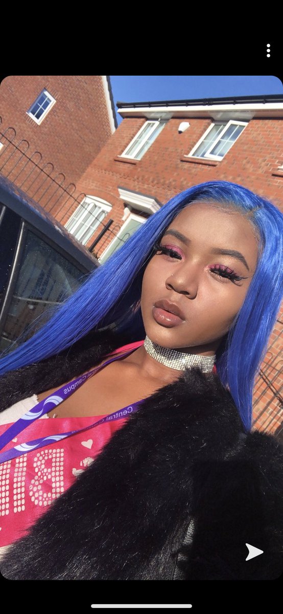 whouknewisgone's tweet photo. The blue hair is making a come back for December.🥳
It’s our month bro December babies 💕
31/12/2001-08/08/2017💙#jermainesworld #jetsworld https://t.co/k1ObrbThVl