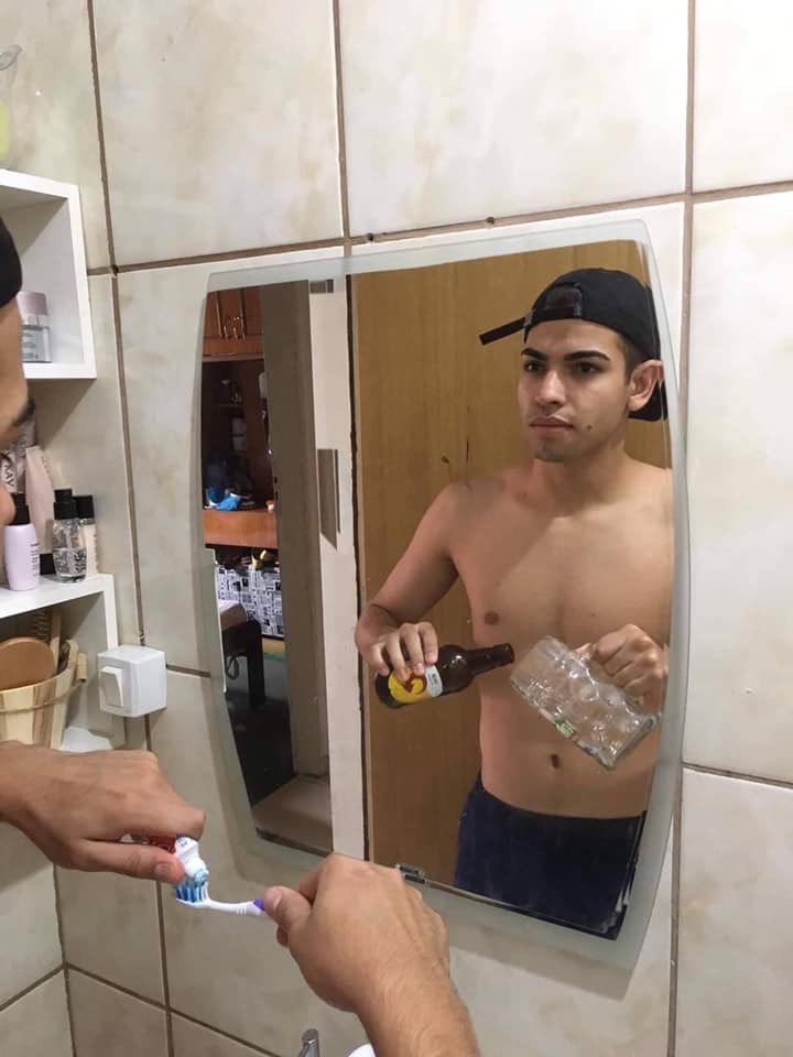 Cuando ya tienes mucho sin tomar y empiezas a alucinar.
