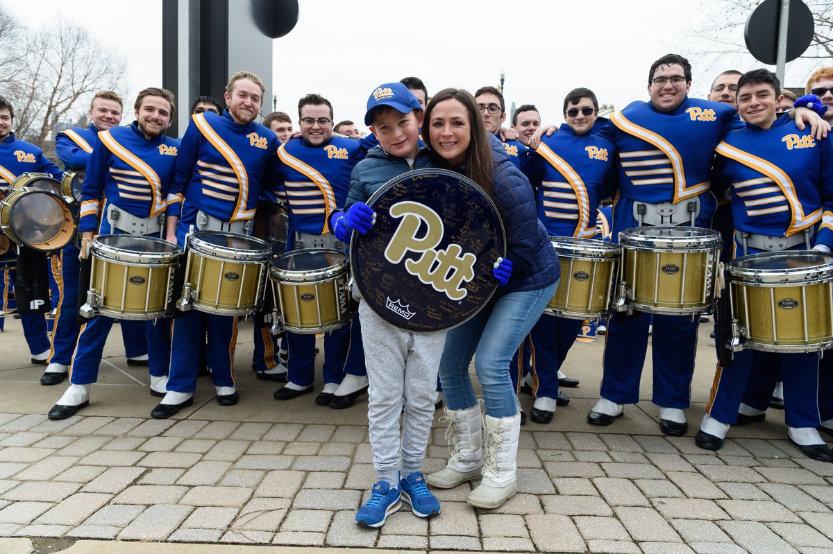 pittbandphoto's tweet image. Anybody know the story of this young man and @pittdrumline and the autographed drum head?
@PittBand  @A10Champs