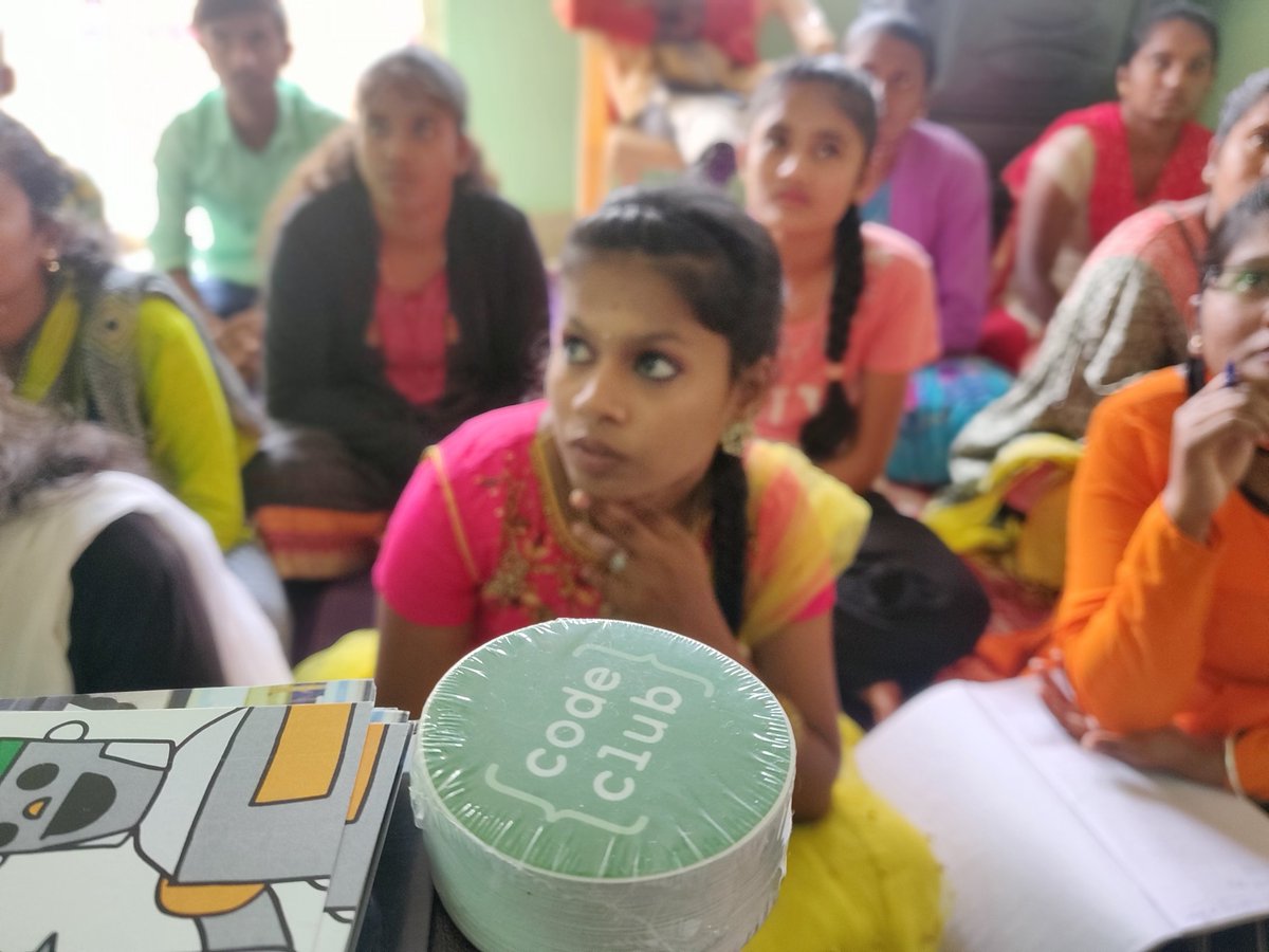 vas_raspberrypi's tweet image. No better way to spend this Sunday than with these amazing volunteers from @Pratham_India. These young changemakers are going to set up Code Clubs in their villages! Write to us at india@raspberrypi.org to get involved! Step up for change! #CodeClubIndia