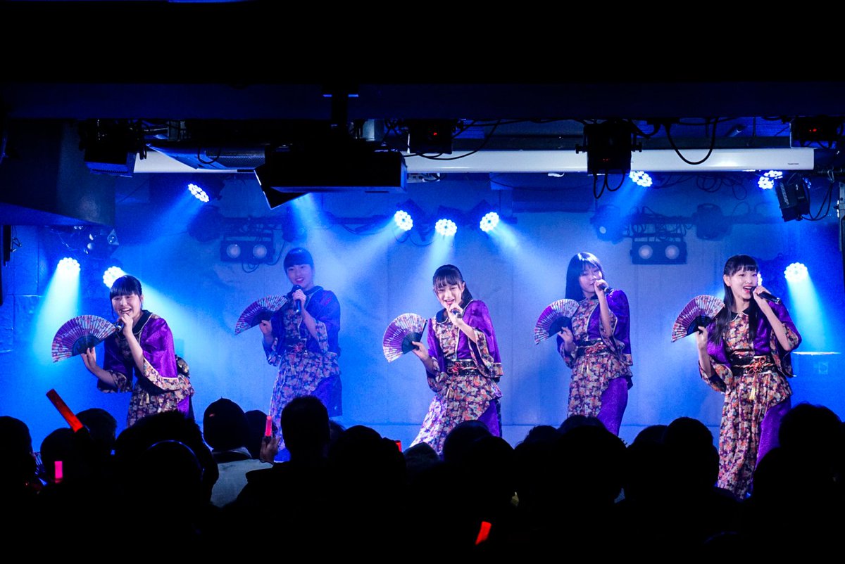 majilive2018's tweet photo. ▼闘志決戦・本気(マジ)ライブ ライブレポート①▼
本日のマジライブのトップバッターは民謡ガールズ‼️
ノリのよいナンバーで最初から大盛り上がりです＼(^^)／
#マジライブ https://t.co/BM0sJhRJJS