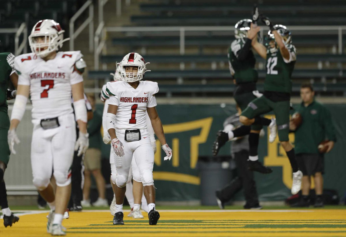 FOOTBALL: Prosper pulls away in second half to eliminate The Woodlands dlvr.it/RKRd6m