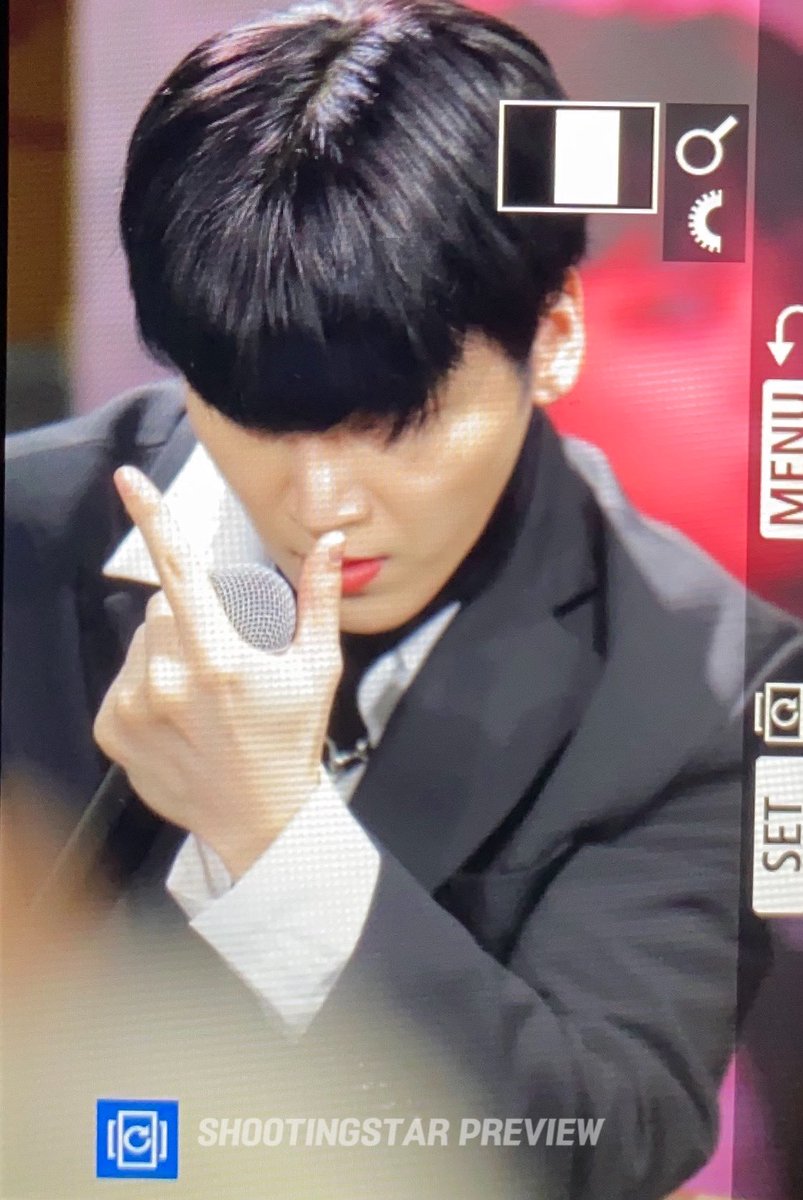 0924_WS's tweet photo. [preview] 191201 시부야 타워레코드

사람 오조명인 시부야에서 잘생김 이치방🙋🏻‍♀️#스누퍼 #SNUPER #우성 #woosung #ウソン #성혁 #폭풍매력성혁찡 @snuper6 https://t.co/BqwuHFS8xQ