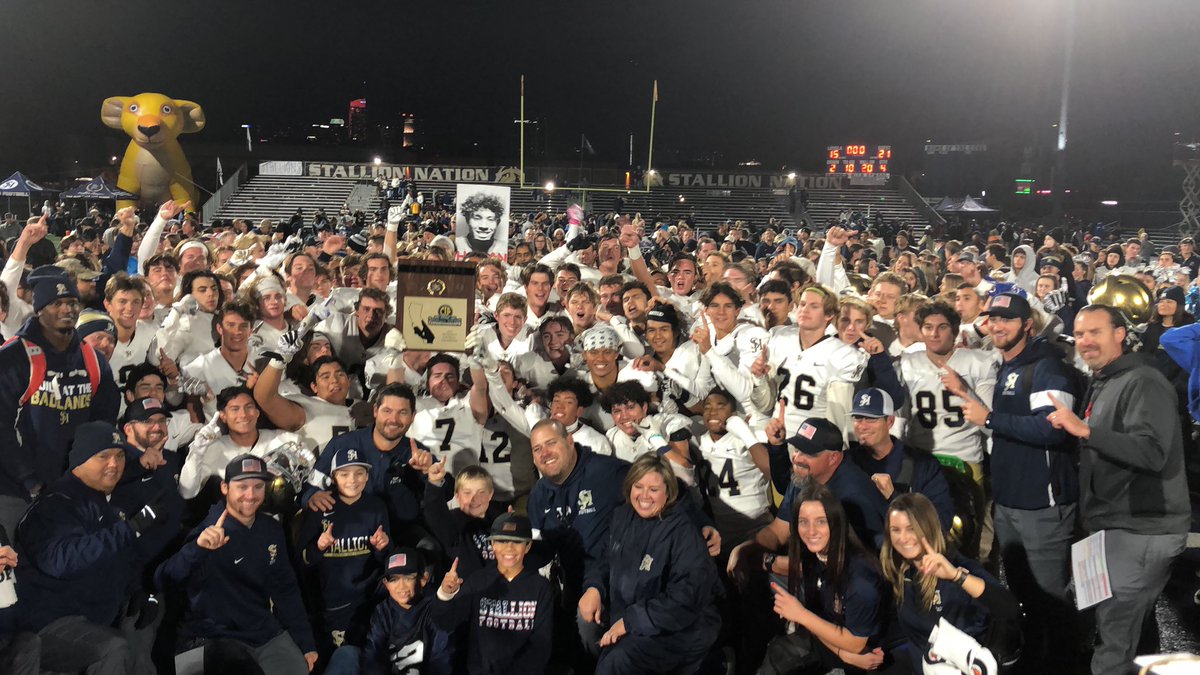 sjhhsfootball's tweet image. 🔥CIF CHAMPIONS🔥 #RFTB  #BuiltAtTheBadlands #NoBetterPlace