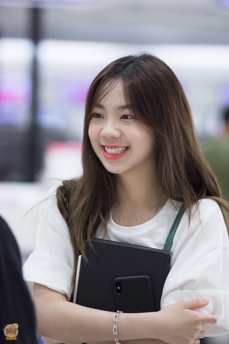 eightEeight48's tweet photo. แฮร่! #PunBNK48 #BNK48 #8E8 https://t.co/nyvFKX150v