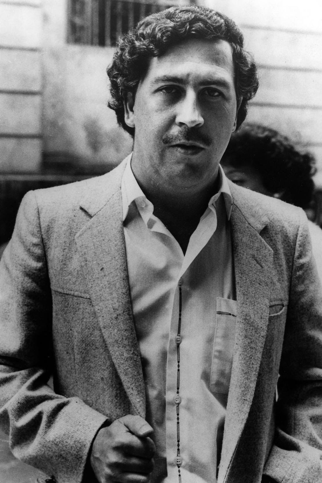 It s december 1st so that means, happy birthday Pablo Escobar! 