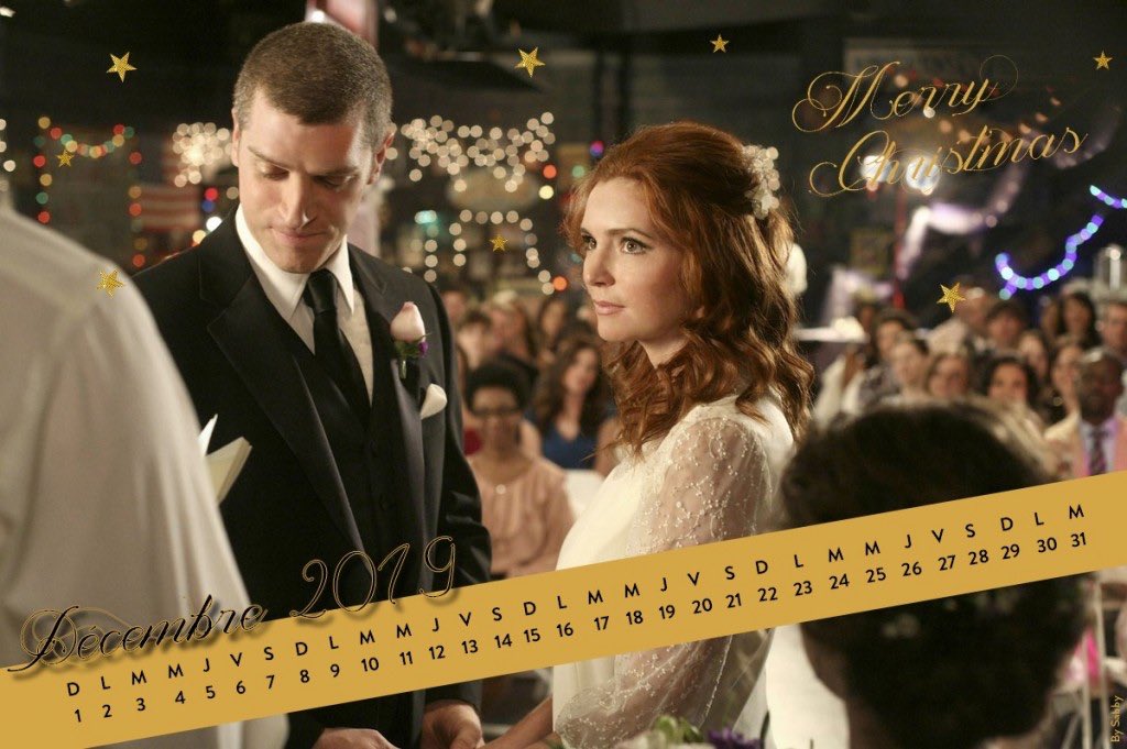 ArmyWivesFrance's tweet photo. Le calendrier de Décembre est arrivé ! #ArmyWives #Chase #Pamela #ChristmasTime 🎄❤️ https://t.co/HNTHBsrf7a