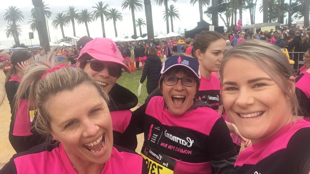 RachelTorns21's tweet photo. When you weekend revolves around the beautiful @BCNAPinkLady Carmens Women’s Fun Run. Doing it for mum and all the beautiful but breast cancer affected women everywhere #cwfr #strongwomen #catanigardensstkilda #offyoufuckcancer 💕 https://t.co/vWQSDgcJ4Q