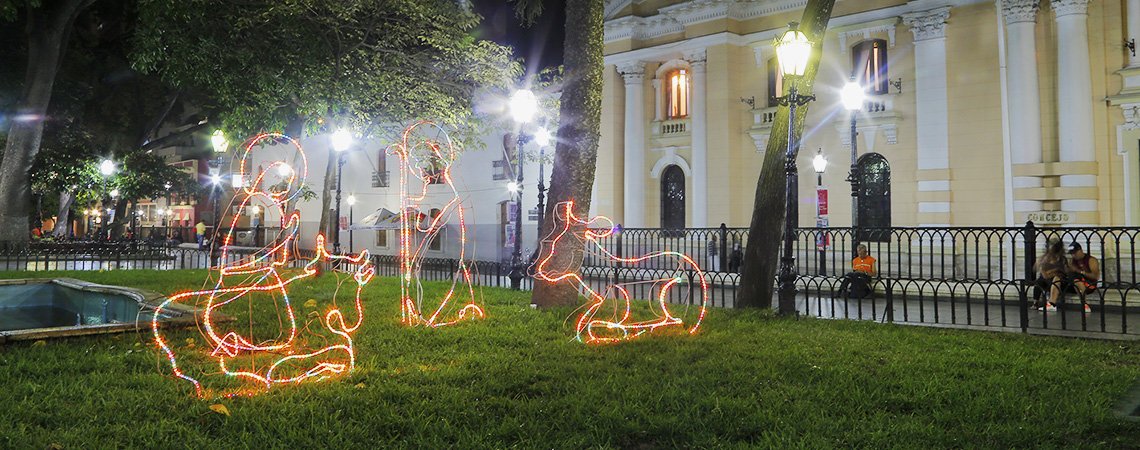 mippci_ven's tweet photo. #01Dic |📢 ¡LA ETIQUETA DEL DÍA! ⏩ #NavidadesEnPaz

Damos la bienvenida a la Navidad del 2019 a Venezuela, celebramos con nuestras tradiciones y costumbres, en armonía, paz, esperanza y alegría, que en nuestra patria llegó el espíritu del Niño Jesús. https://t.co/mTLHHqBq9n