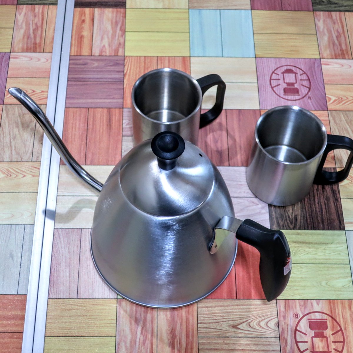 500 小砂川ひとし 08 ケトル探してあっちこっちのアウトドアギアショップ回って結局買ったのは デコホーム のドリップケトル 約1000円 ダイソー の0円カップとセットかと思うマッチング アウトドア用じゃないから収納性は無視 妻に安い男って 500 小砂川ひとし 08 ケトル探してあっちこっちのアウトドアギアショップ回って結局買ったのは デコホーム のドリップケトル 約1000円 ダイソー の0円カップとセットかと思うマッチング アウトドア用じゃないから収納性は無視 妻に安い男って