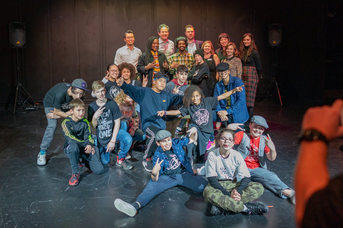 CSArtOttawa's tweet photo. Incredible kick off to our On View partnership with @ArtsOttawa! @TheFlavaFactory dancers blew us away - they have built something amazing with their youth crews. Thanks to @LoganKatz_LLP for making this possible, &amp; thank you to artists @thoughtfulnessa, @ArmelMZ and Cee Ancheta! https://t.co/b64oKcZU4c