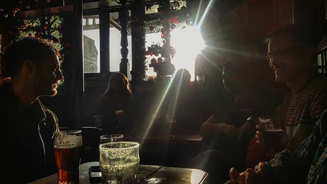 georgermason's tweet photo. Cosy peents.
.
.
.
.
.
#pub #londonpub #weekend #beer #winter #cosy #photography #london #friends https://t.co/0euF2GyCgf https://t.co/l0l4sVa9KK