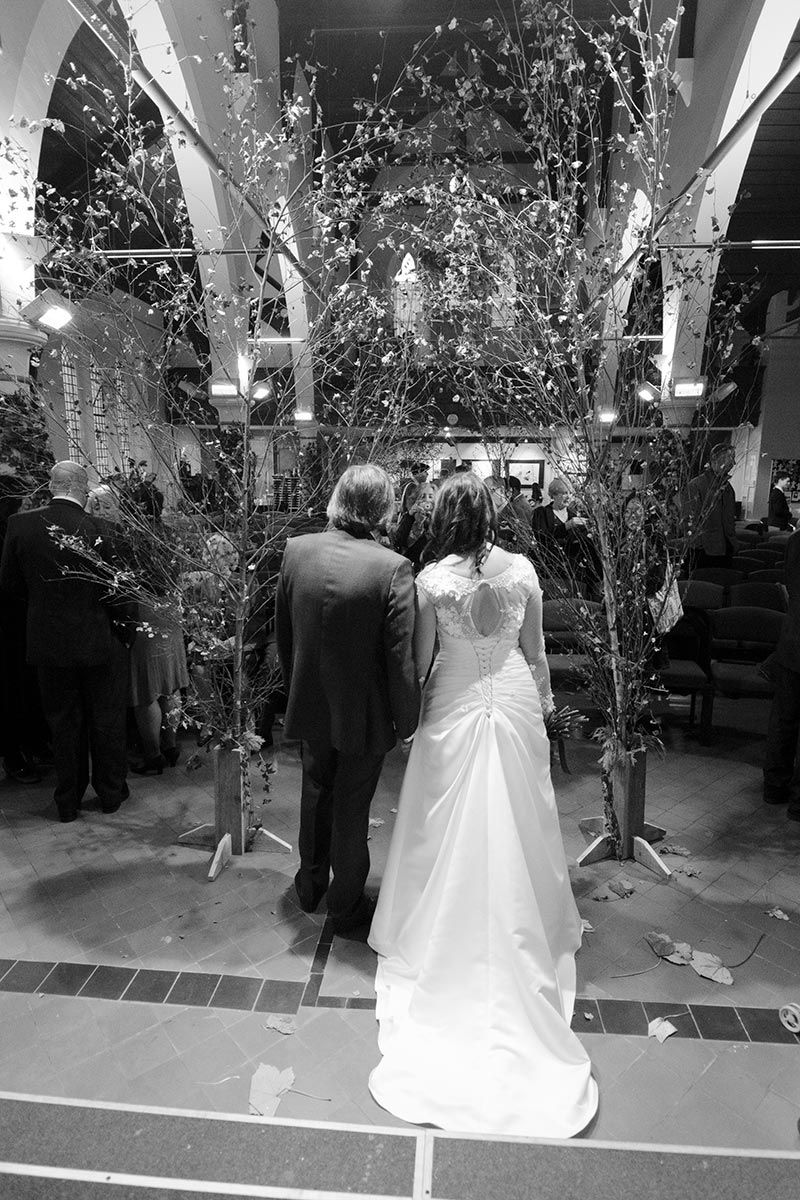 #bohostyle #weddingalter formed of seasonal branches at @smikesbrighton, an inclusive #WeddingVenue. #bohowedding #weddingphotographer #weddingphotographers #weddingphotographeruk #lewesweddingphotographer #weddingphotography #weddingphotos #weddingphoto #weddingphotojournalism