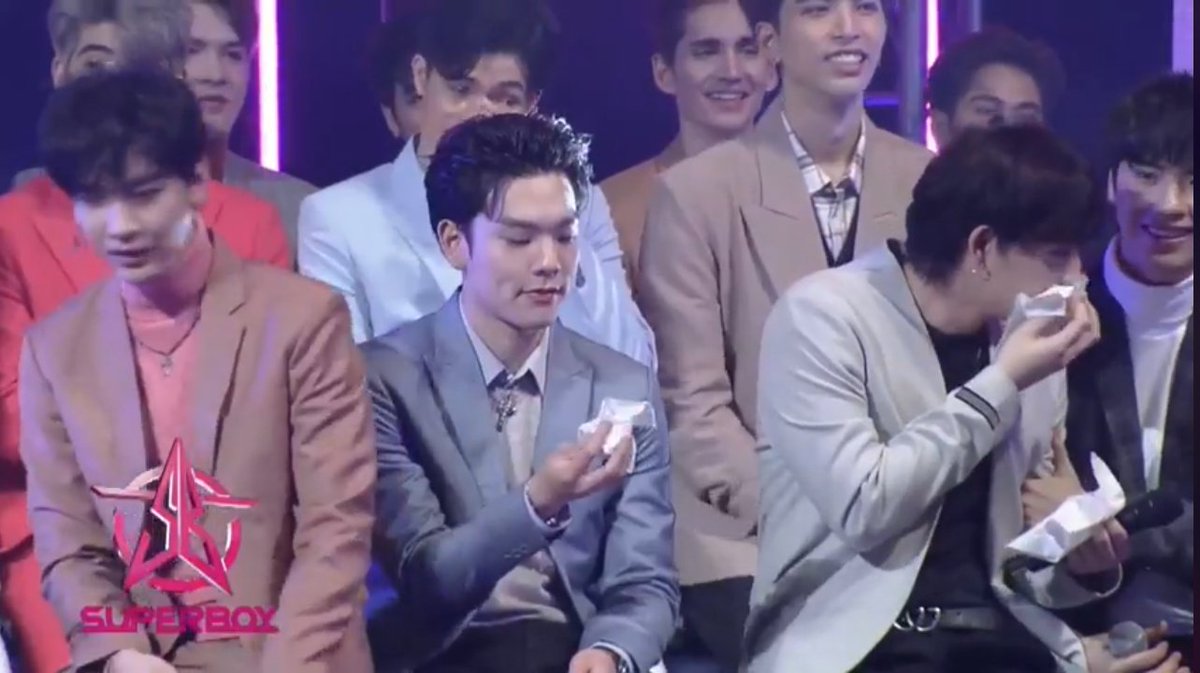 sunflowersjiw's tweet image. 😂😂
#Superboyprojectfinalweek
#บาสเด็กอ้วนที่แท้จริง
#ขุนขิมมอญ #พี่เตอร์สินกํา 
#เต้ติสชิวิตโลเทค #อะไรอะไรก็ตี๋