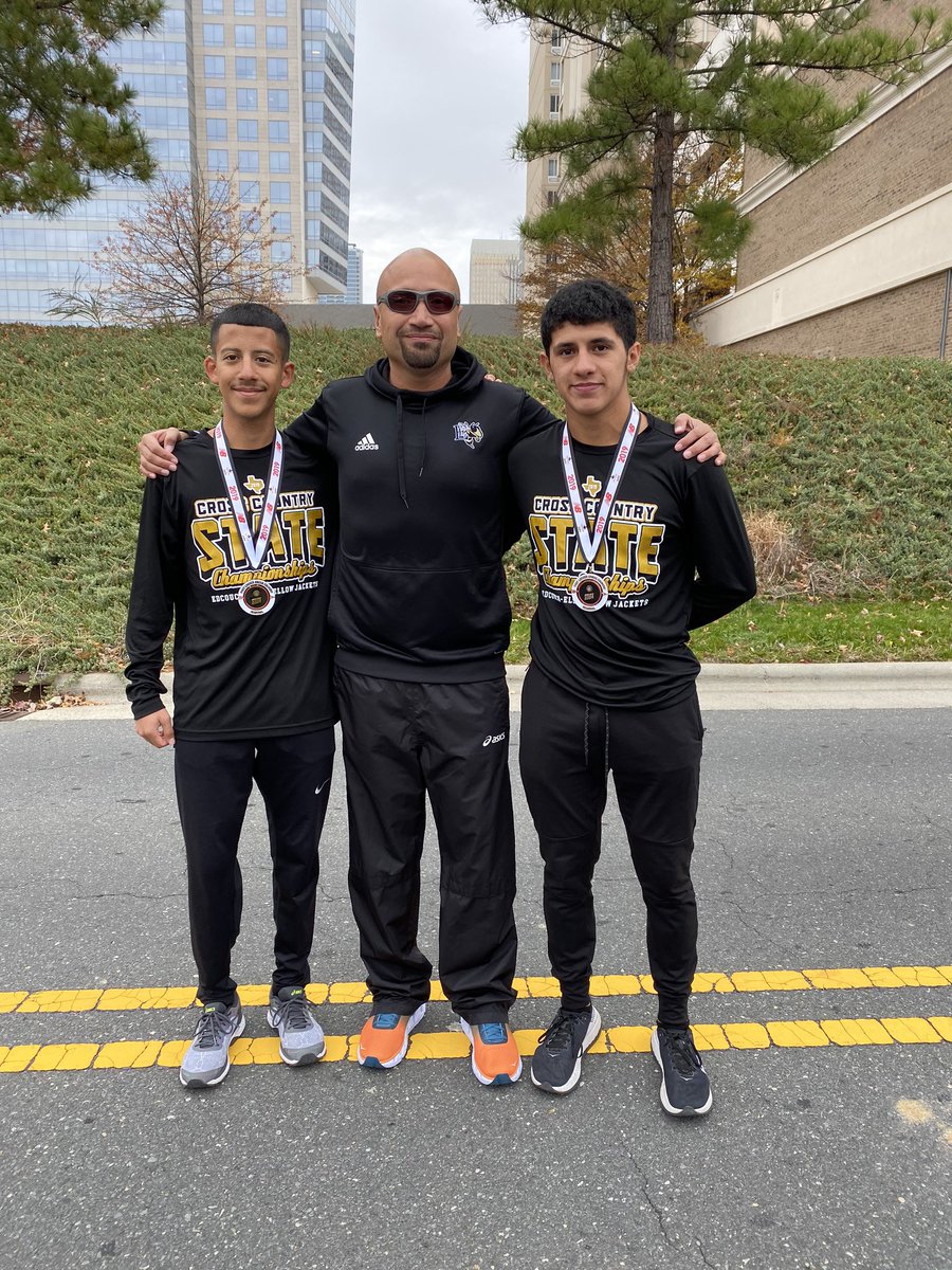 Jag_02179's tweet image. Way to represent Edcouch-Elsa men!’ Now for some much needed rest... Extremely Proud! #TrackMode