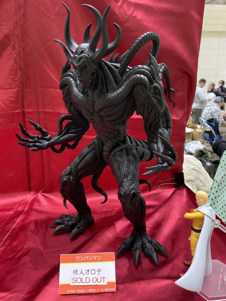 モワノー En Twitter 12 1開催キャラフェスタin有明1 ワンパンマン 怪人王オロチ 13時に抽選で完売しました 数は極小でした がんばります Figmサイタマは大きさ見本です 付属しません ワンパンマン オロチ キャラクターズフェスタ有明1 キャラフェス