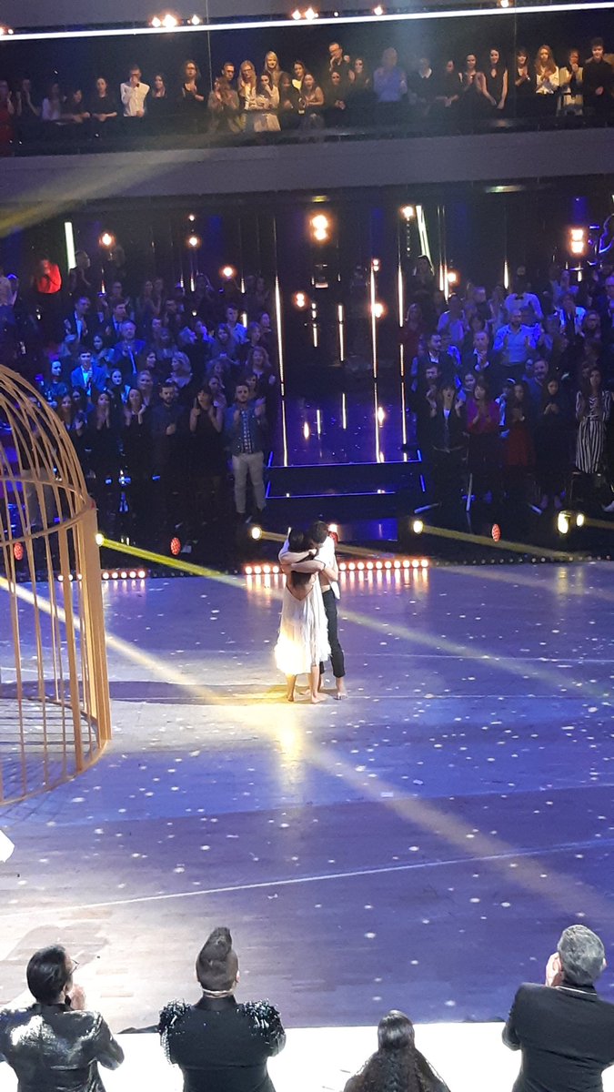 Mallaau_'s tweet photo. 1 an jour pour jour de votre victoire si particulière pour moi @clement_remiens & @DenitsaOff 💜 Quel souvenir, avoir pu assister à cela, des souvenirs pleins la tête, encore bravo ❤ #DALS9 https://t.co/xluX2XstyW