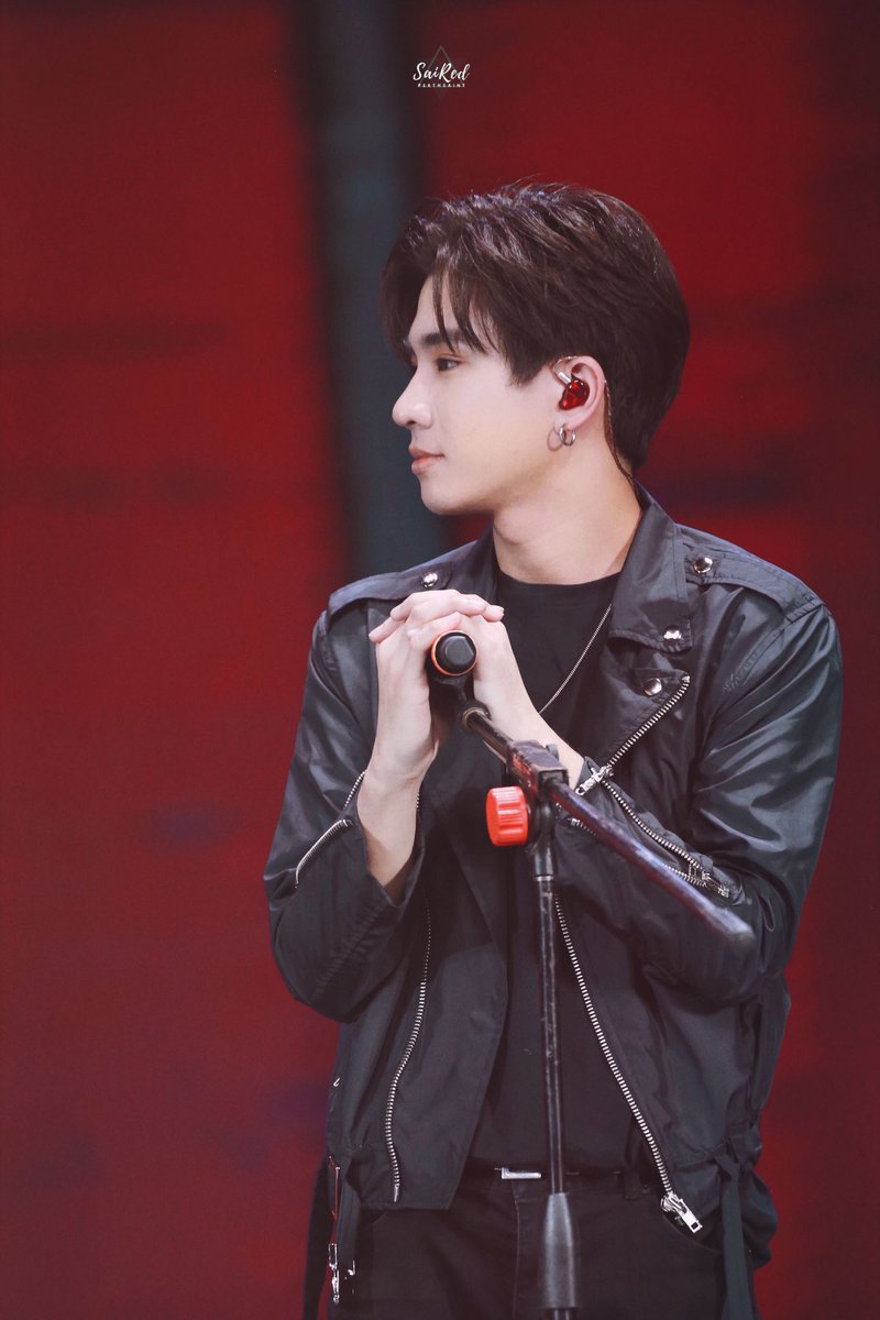 sai_red2's tweet photo. He has really grown up😭
@perthppe 
#TemptFMinChengdu 
#รอยยิ้มของชูครีม 
#PerthTanapon https://t.co/oNvWaaCeZ8