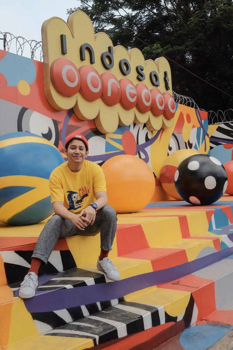 gamcul's tweet image. Mural keren ini karya  @tuyuloveme yang udah melanglang buana ikutan pameran seni di berbagai negara. Kali ini khusus kolaborasi bareng @IndosatOoredoo @IM3Ooredoo

#IndosatOoredooUntukIndonesia
