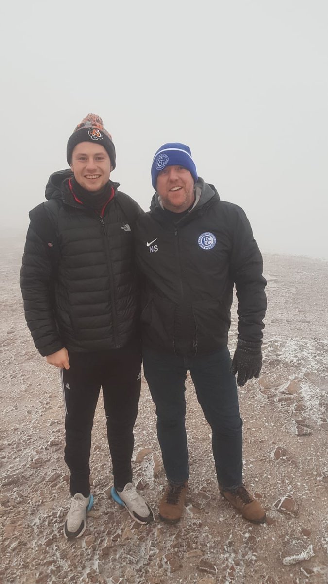 Neil_Stup's tweet image. When @CantonRangersFC met @LPFCmegastore on top of pen y fan #Cardiffcommunity