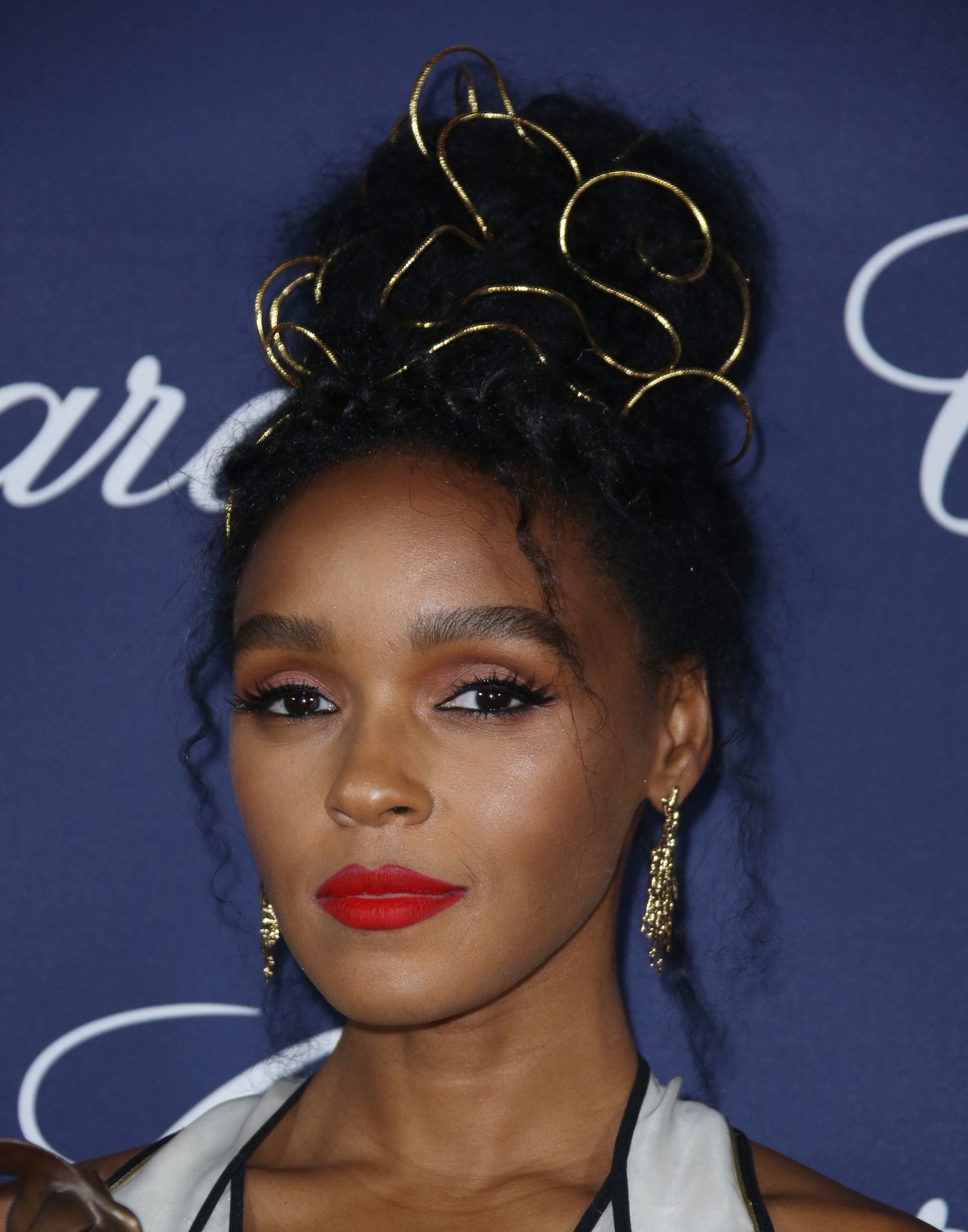 Happy birthday to the gorgeous Janelle Monae! 