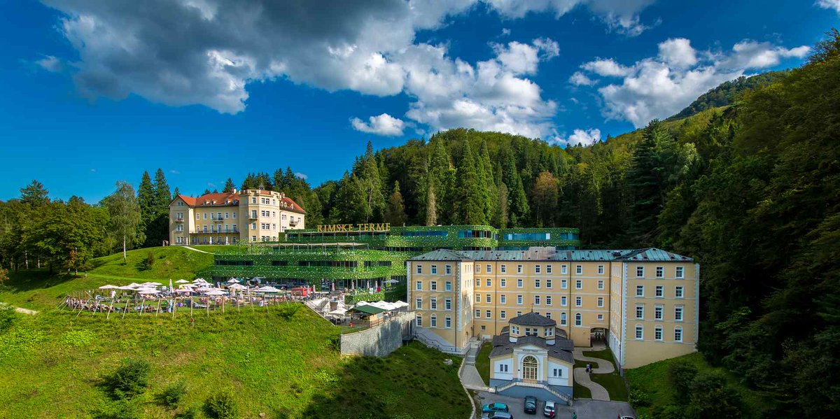 Hurry up! This is the last day to submit your asbtract for the #SDUTSJ2020 conference on #LanguagesforSpecificPurposes, #LSPTeaching, #GenreStudies, #ICTInLSP, #Terminology. Got to
sdutsjconference.splet.arnes.si to find out more.