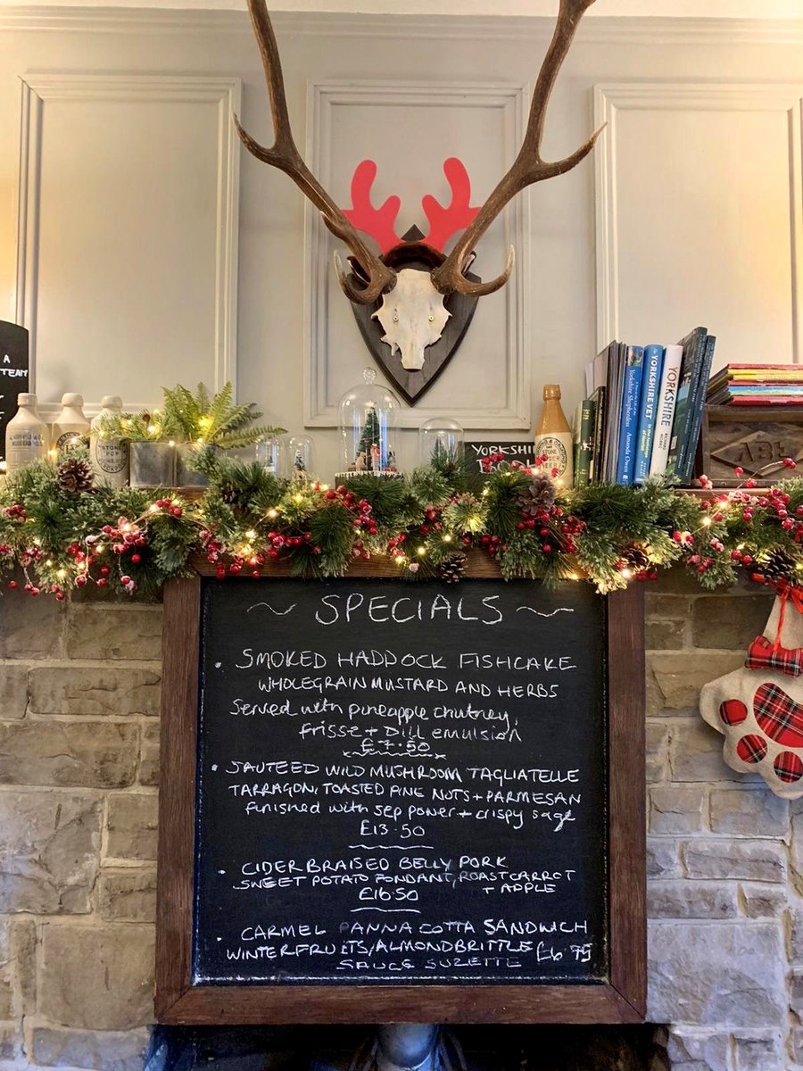 TheListerArms's tweet image. Delicious new specials now available...it's starting to feel very Christmassy here at The Lister! 🎄