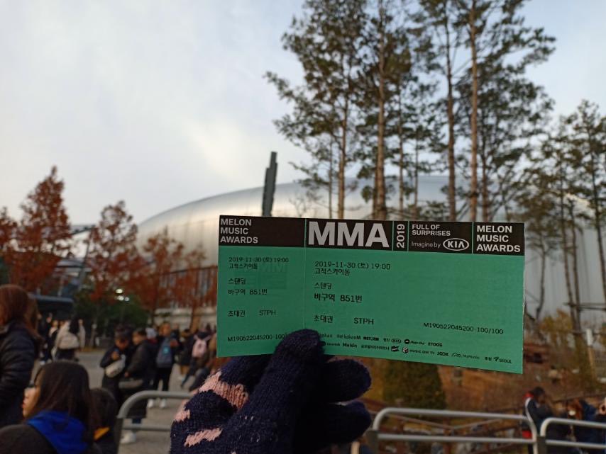 kpopconph's tweet photo. [PKCI TRAVELS]

We were at the MMAs last night. 

Congratulations to all the winners!

#PKCI_TRAVELS #KPOPCONPH #PKCI
#MMA2019 #MELONMUSICAWARDS https://t.co/z6JtMcFLRm