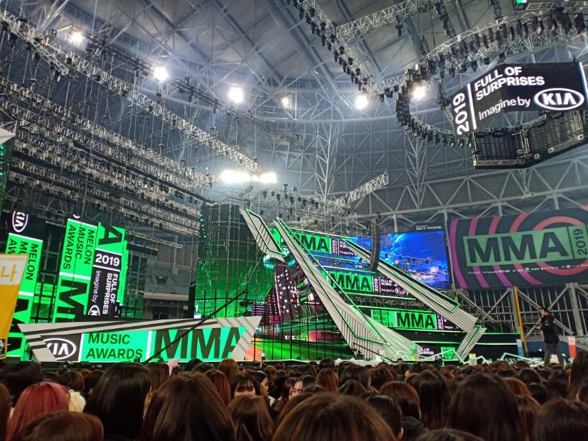 kpopconph's tweet photo. [PKCI TRAVELS]

We were at the MMAs last night. 

Congratulations to all the winners!

#PKCI_TRAVELS #KPOPCONPH #PKCI
#MMA2019 #MELONMUSICAWARDS https://t.co/z6JtMcFLRm
