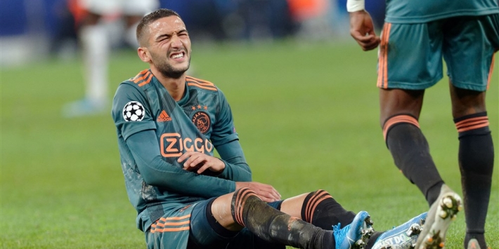 ajax_tweets's tweet photo. Ajax met Ziyech en Lang, Veltman en Blind terug aan aftrap: Ajax start zondagmiddag op bezoek bij FC Twente met Hakim Ziyech gewoon in de basis. De middenvelder liep tegen OSC Lille een armblessure op, maar is wel inzetbaar voor het Eredivisie-duel. Ook… https://t.co/06wkK1NSEF https://t.co/LWYss6EVvZ