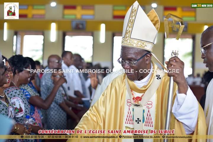 SacerdoceRoi's tweet photo. 🙌🏿 [Action de Grâce] 
◾Consécration de la paroisse Saint Ambroise Jubilé 
🌐 Cocody - Angré https://t.co/y1w9N9nHjT