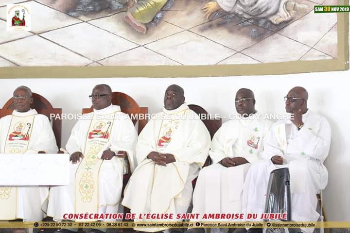 SacerdoceRoi's tweet photo. 🙌🏿 [Action de Grâce] 
◾Consécration de la paroisse Saint Ambroise Jubilé 
🌐 Cocody - Angré https://t.co/u3SLYHbg8M