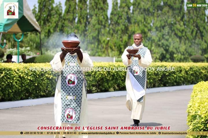SacerdoceRoi's tweet photo. 🙌🏿 [Action de Grâce] 
◾Consécration de la paroisse Saint Ambroise Jubilé 
🌐 Cocody - Angré https://t.co/7arygiueOi