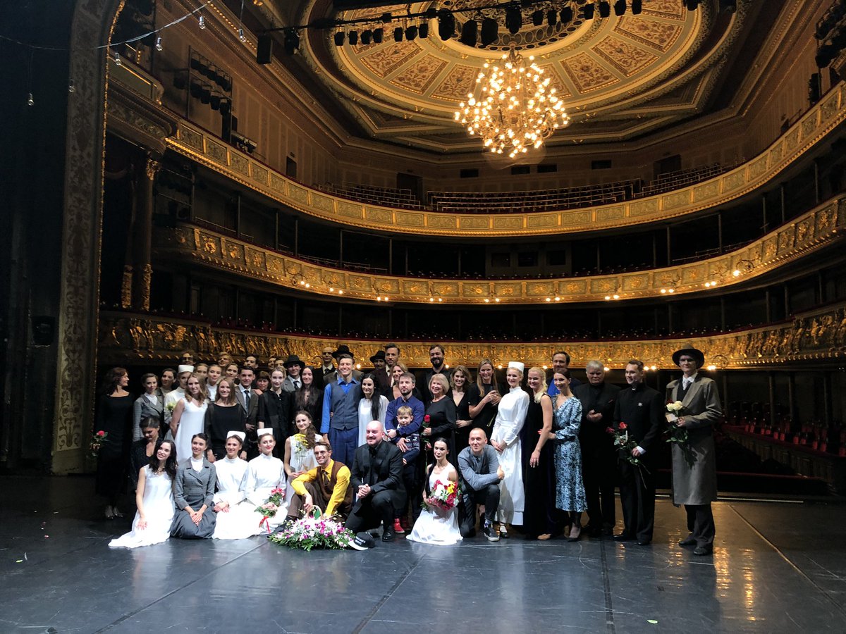 guillaumecairou's tweet photo. At “Latvijas Nacionālā opera un balets” for the world Premiere of “Tris draugi” (Three comrades) with @AntonsFreimans by @SergeiZemlansky #ballet #opera #lettonie #threecomrades #trisdraugi https://t.co/hAy2hvMo2O