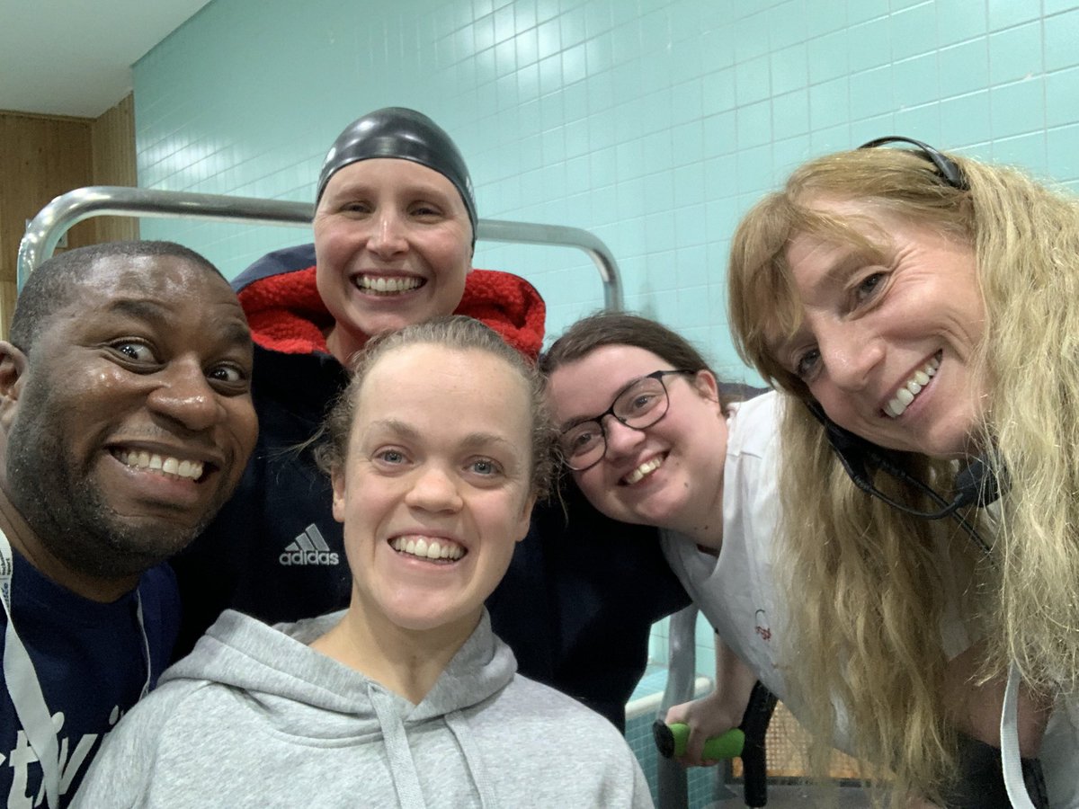 MBFSportTherapy's tweet photo. .@AllForActivity #ParaSwim19 #CallUpRoom #ActivityAllianceVolunteers As itβs the #400mFreestyle, got some time to kill between races. @EllieSimmonds1& @steph_millward wanted another πΈ. So here you go. Donβt say we didnβt warn you π€¦πΎββοΈ #ParalympicGB swimmers ππ»ββοΈππΌββοΈ https://t.co/iGHsWimwfS